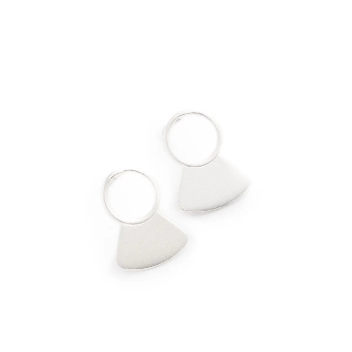 Rutsu stud earrings