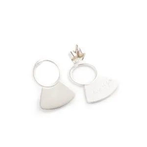 Rutsu stud earrings