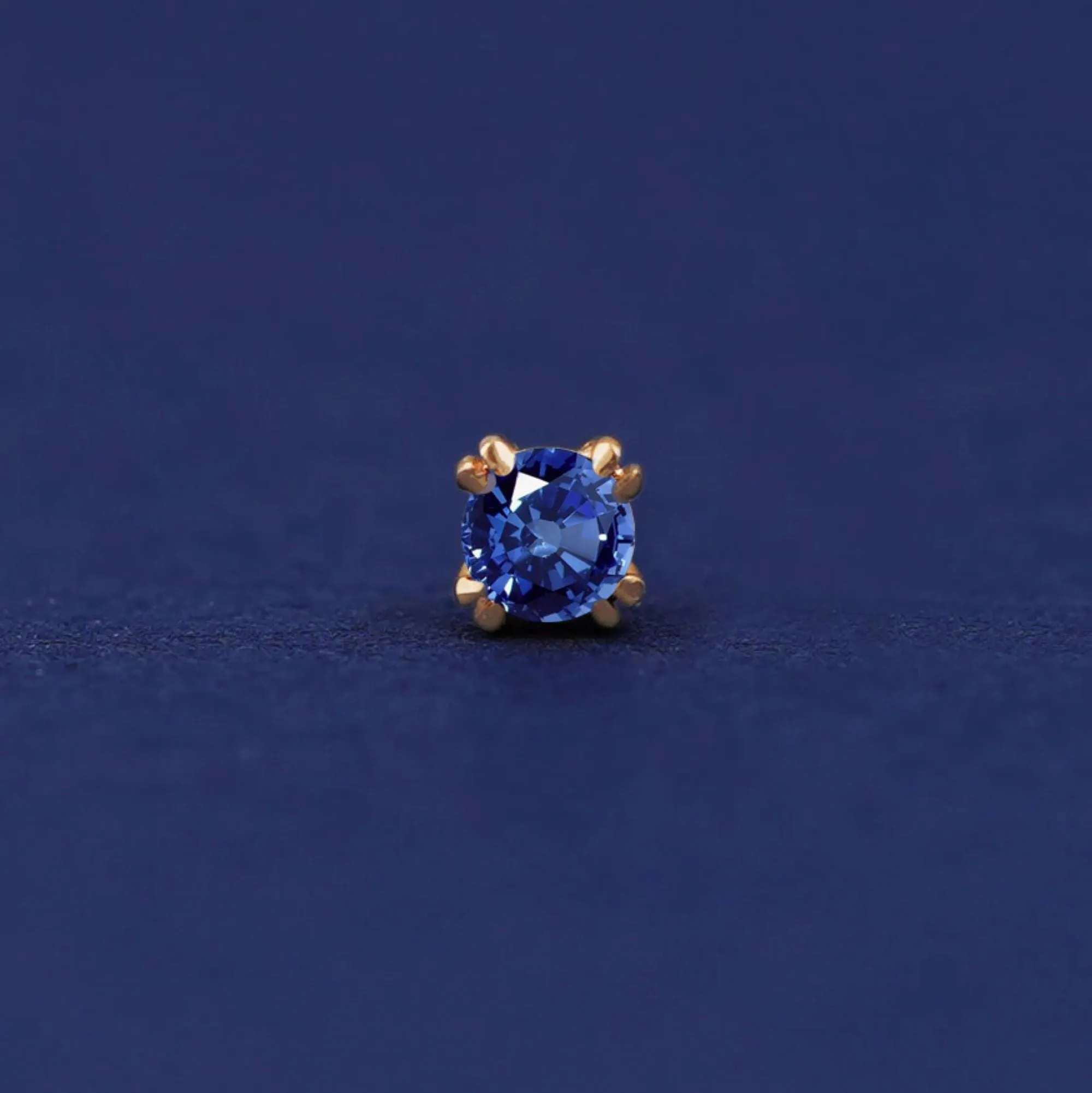 Sapphire Flatback Piercing