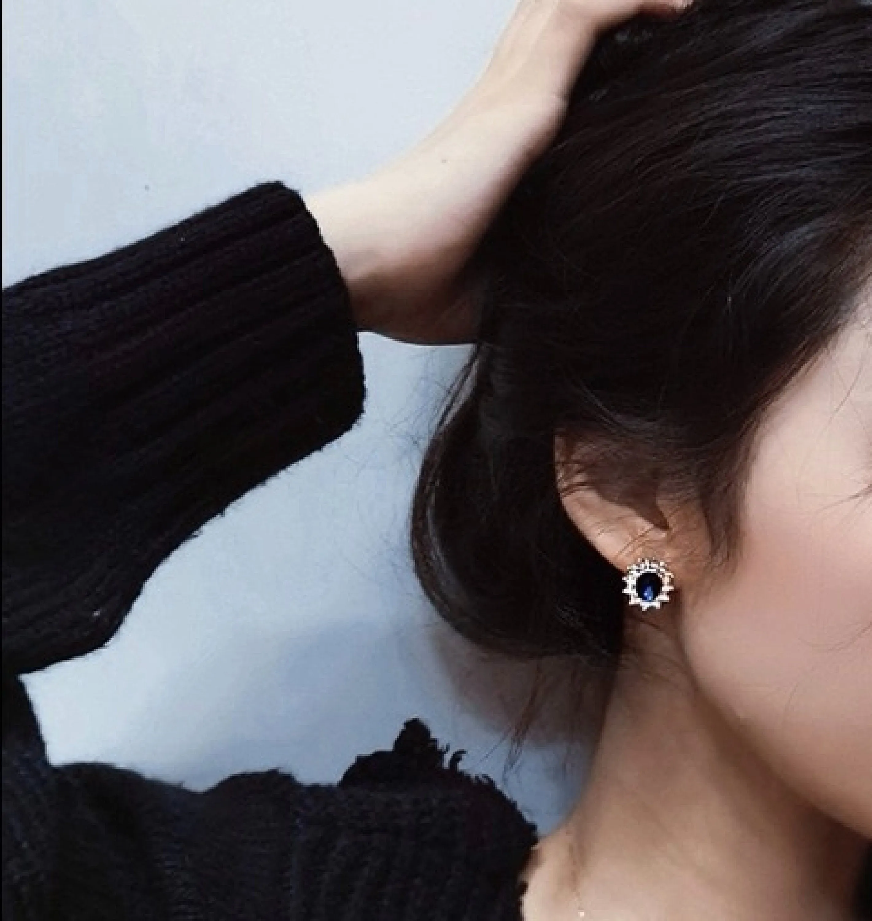Sapphire gold earrings