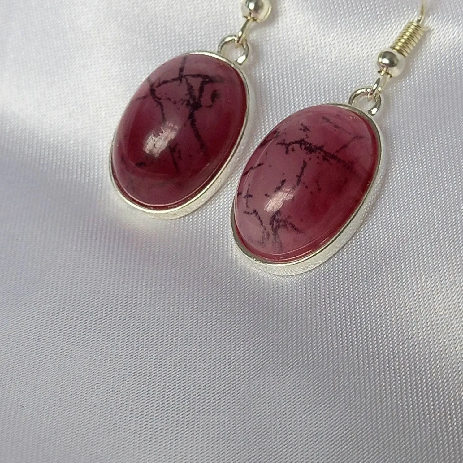 Silver & Purple Drop Earrings - Purple Earrings,Purple Jewellery,Silver Earrings In The UK,Silver Jewellery In The UK,Purple Stone Earrings