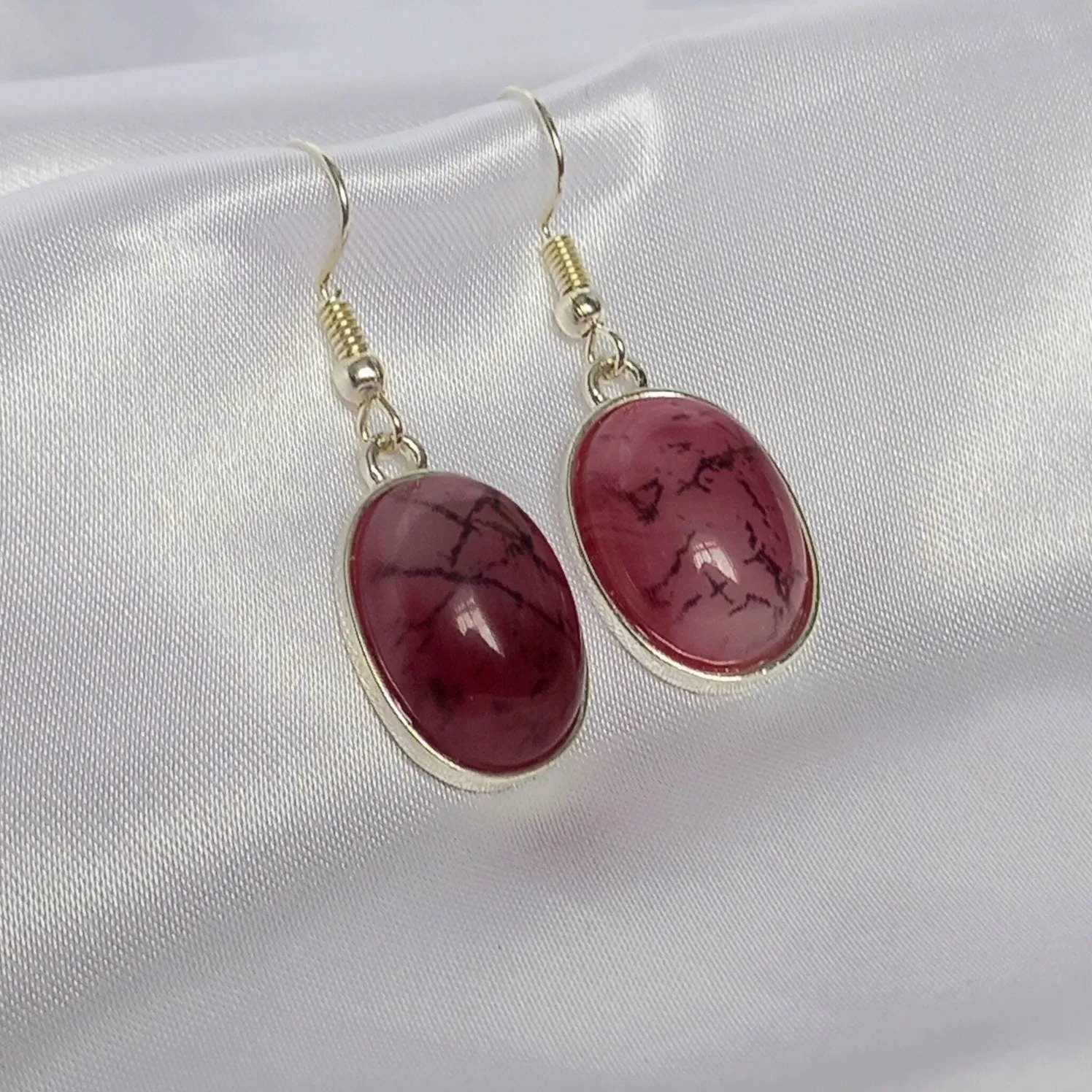 Silver & Purple Drop Earrings - Purple Earrings,Purple Jewellery,Silver Earrings In The UK,Silver Jewellery In The UK,Purple Stone Earrings