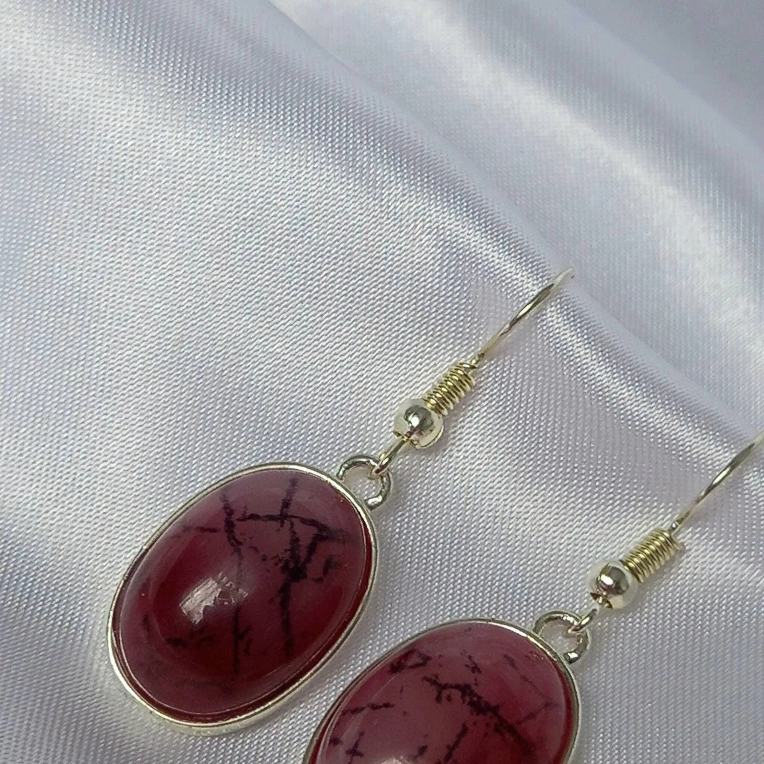 Silver & Purple Drop Earrings - Purple Earrings,Purple Jewellery,Silver Earrings In The UK,Silver Jewellery In The UK,Purple Stone Earrings