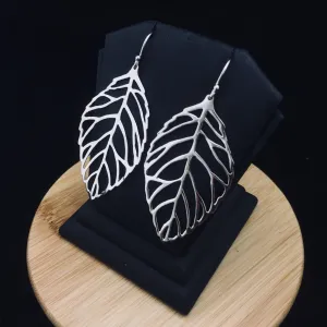 Silver Earrings. E14