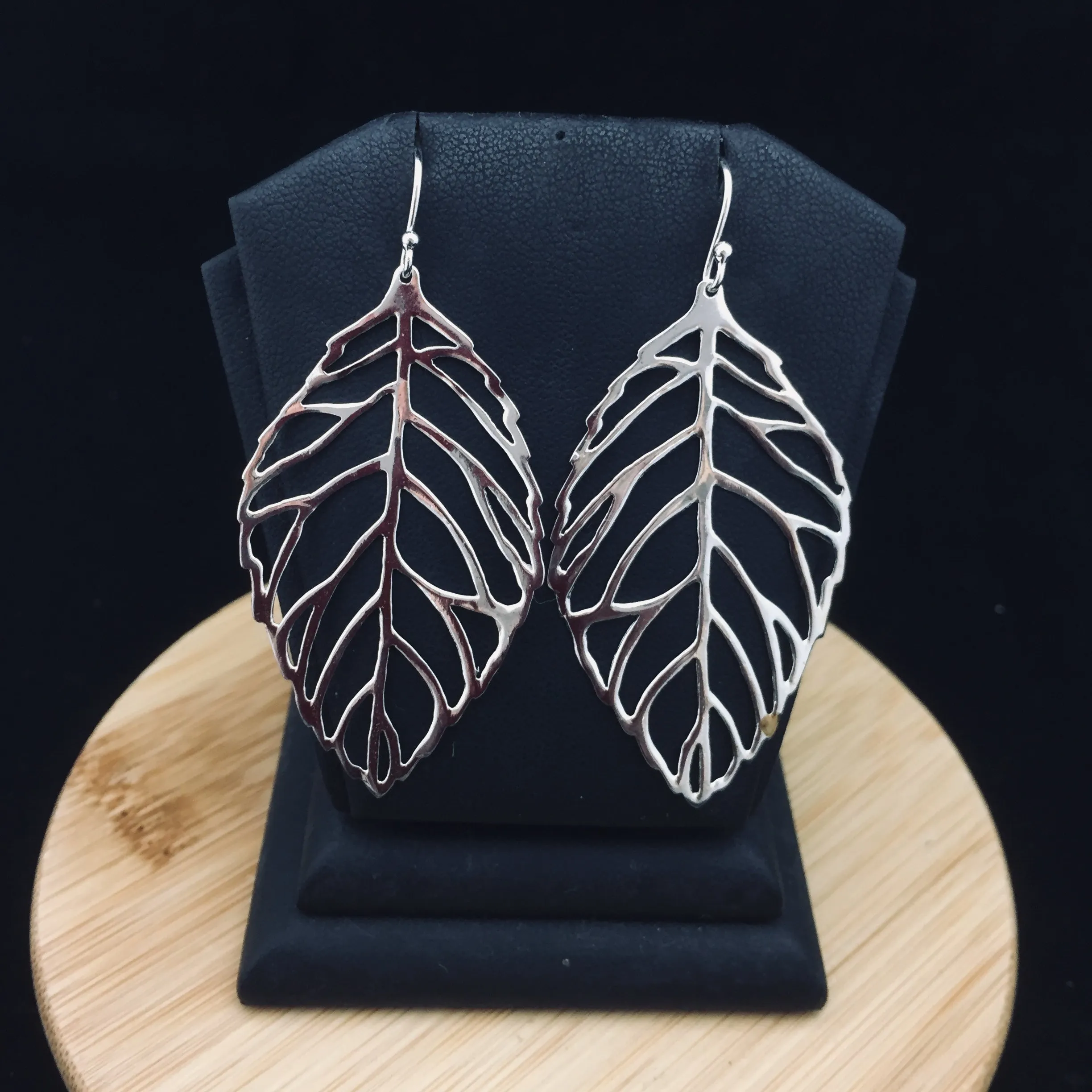 Silver Earrings. E14