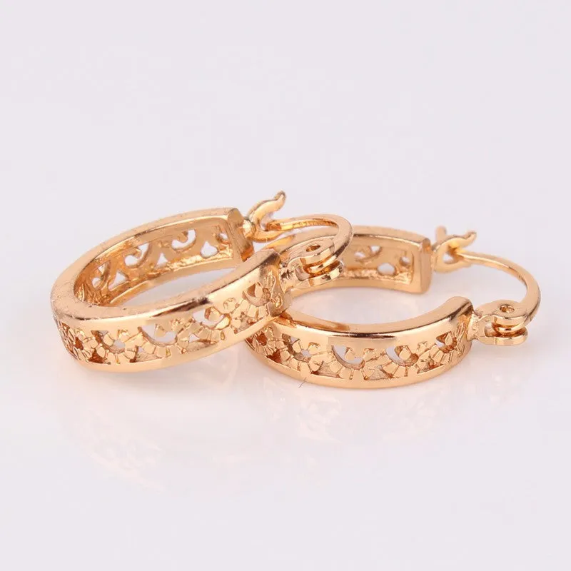 Small Earrings Fashion Classic Hollow Out Round Hoop Earring For Women High Quality Brinco Earings Ladies Jewellery