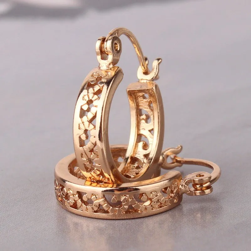 Small Earrings Fashion Classic Hollow Out Round Hoop Earring For Women High Quality Brinco Earings Ladies Jewellery