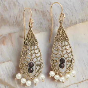 Solid Rose gold Garnet earrings - Temple