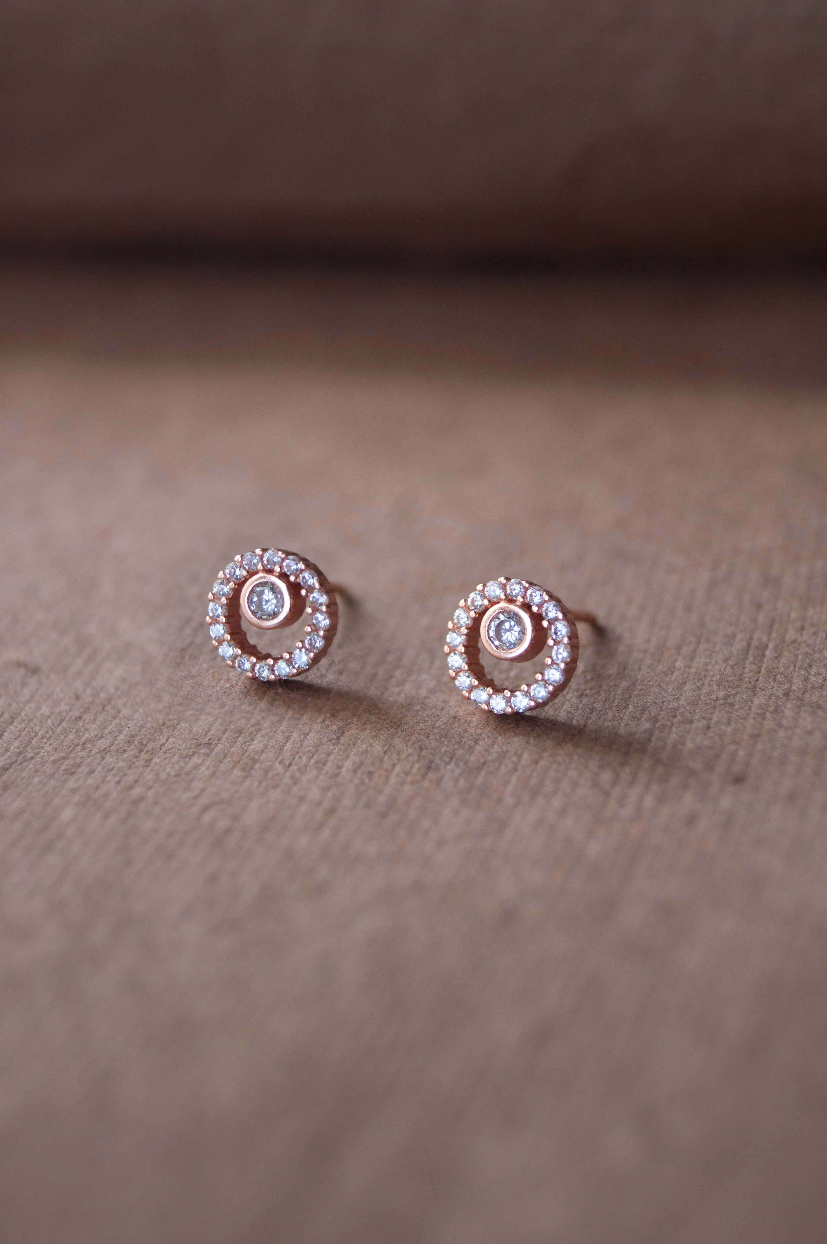 Solitaire In A Circle Rose Gold Plated Sterling Silver Earrings