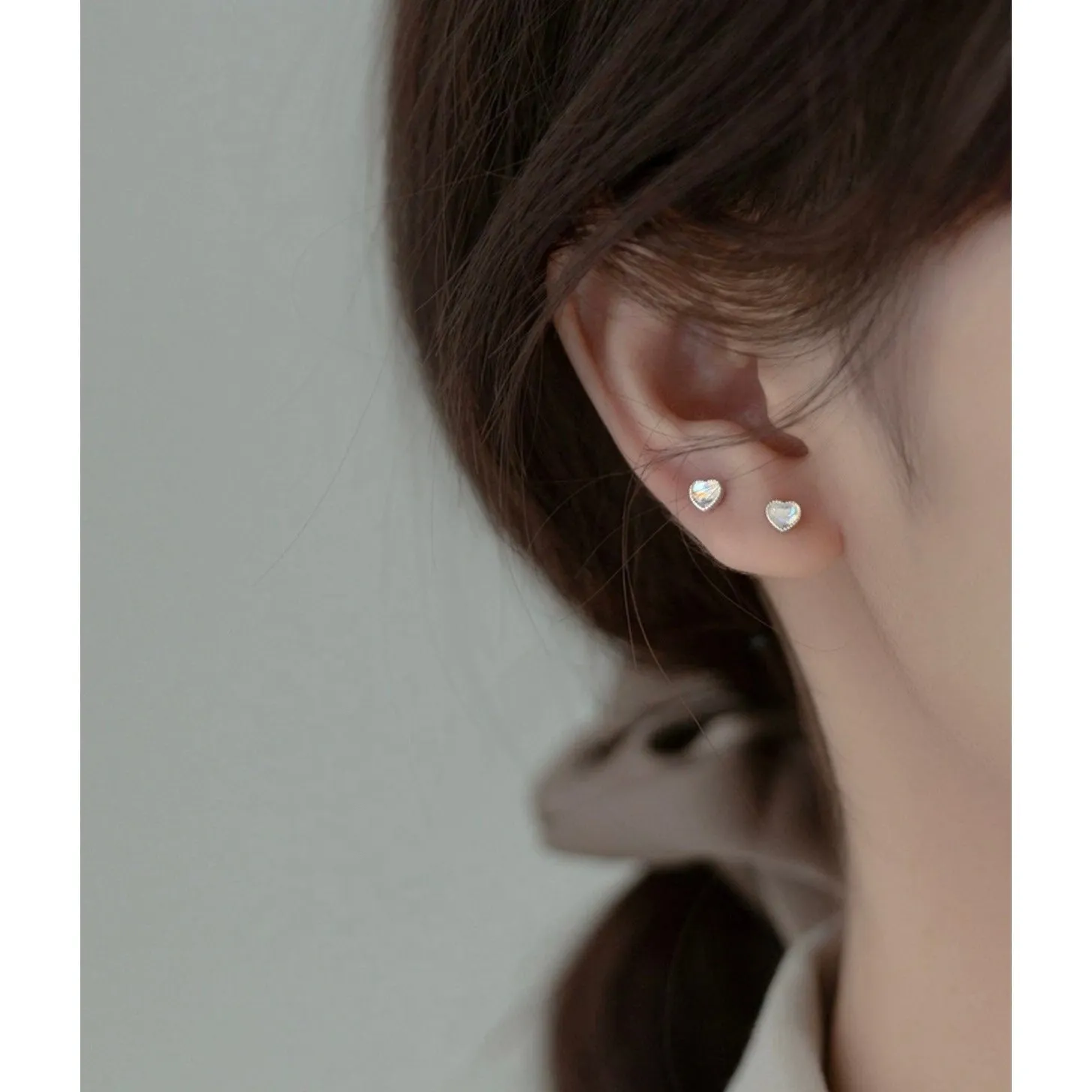 Solitaire Moonstone Screw back Heart Studs Earrings -ESB008