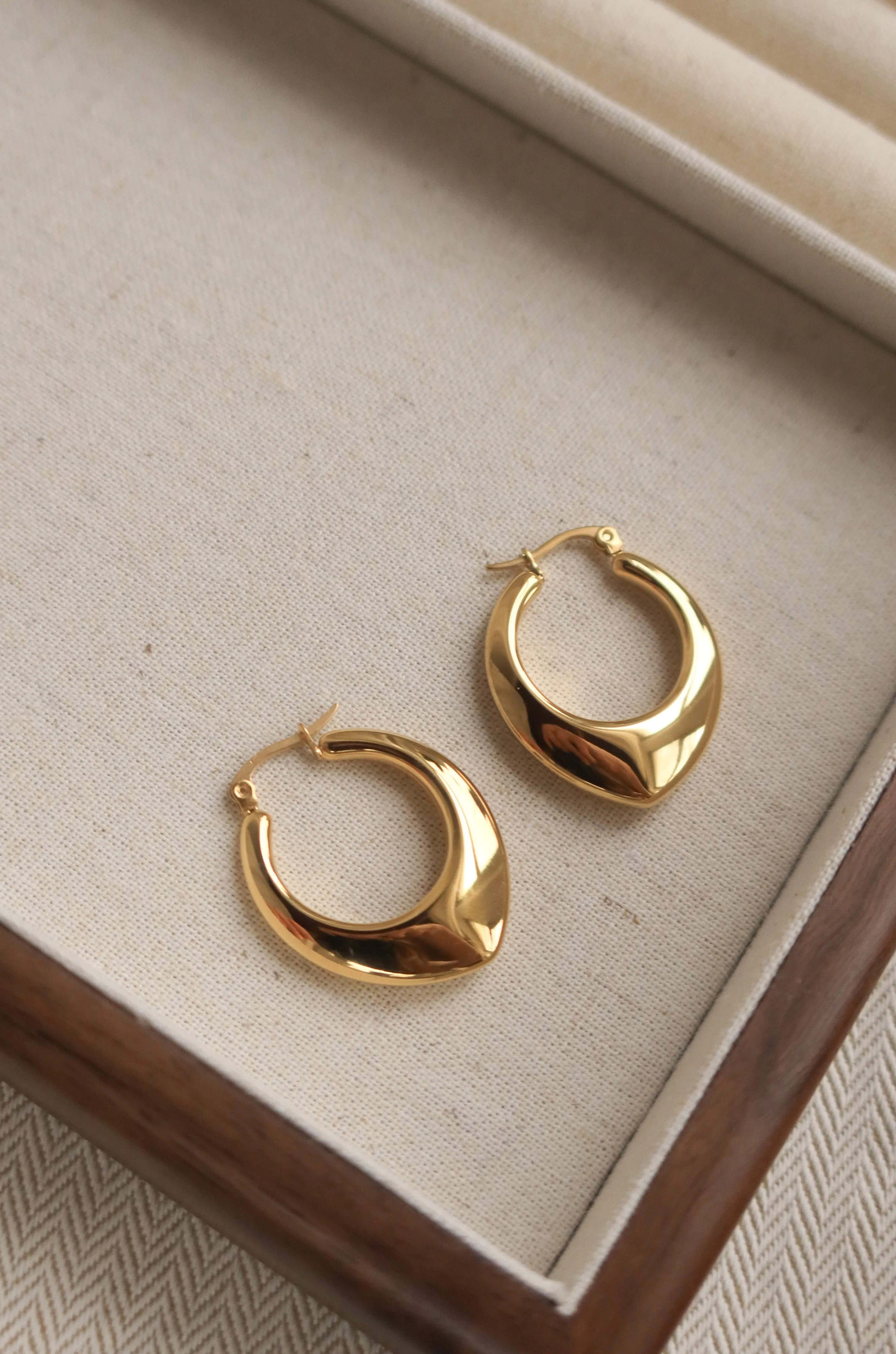 Spade Hoop Earrings