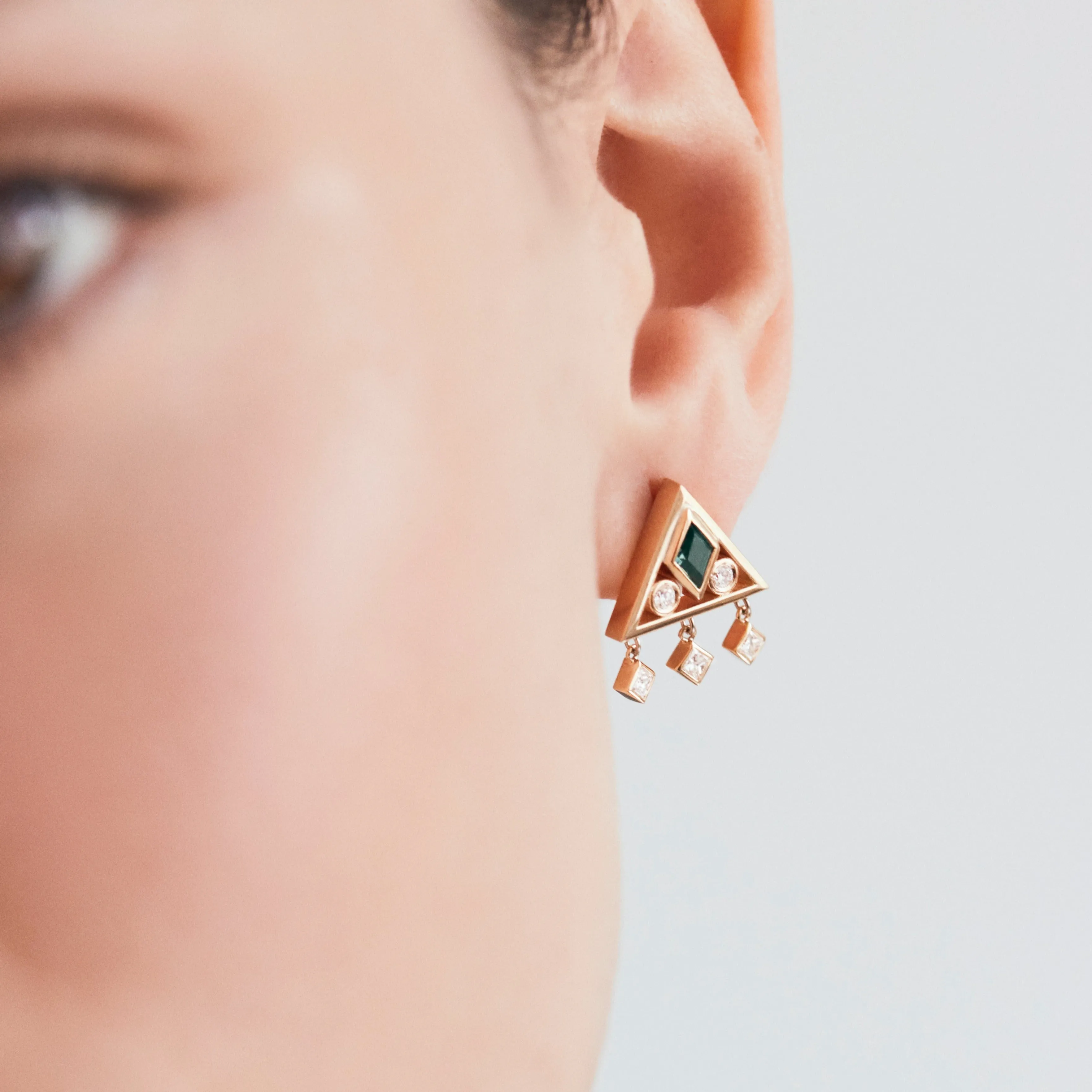 Teal Sapphire Muska Earrings