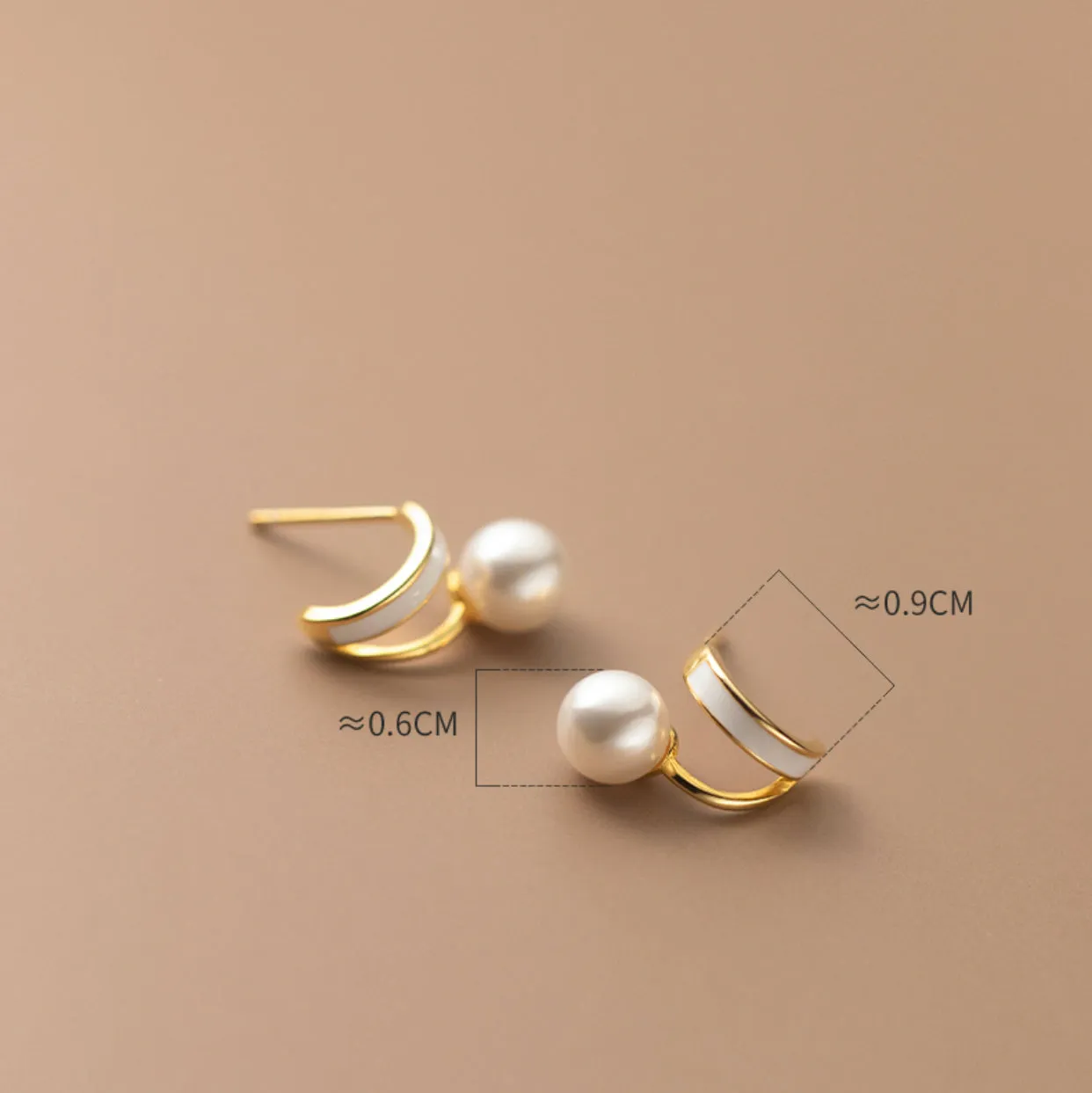 V shape Pearl Stud earrings-EOS010