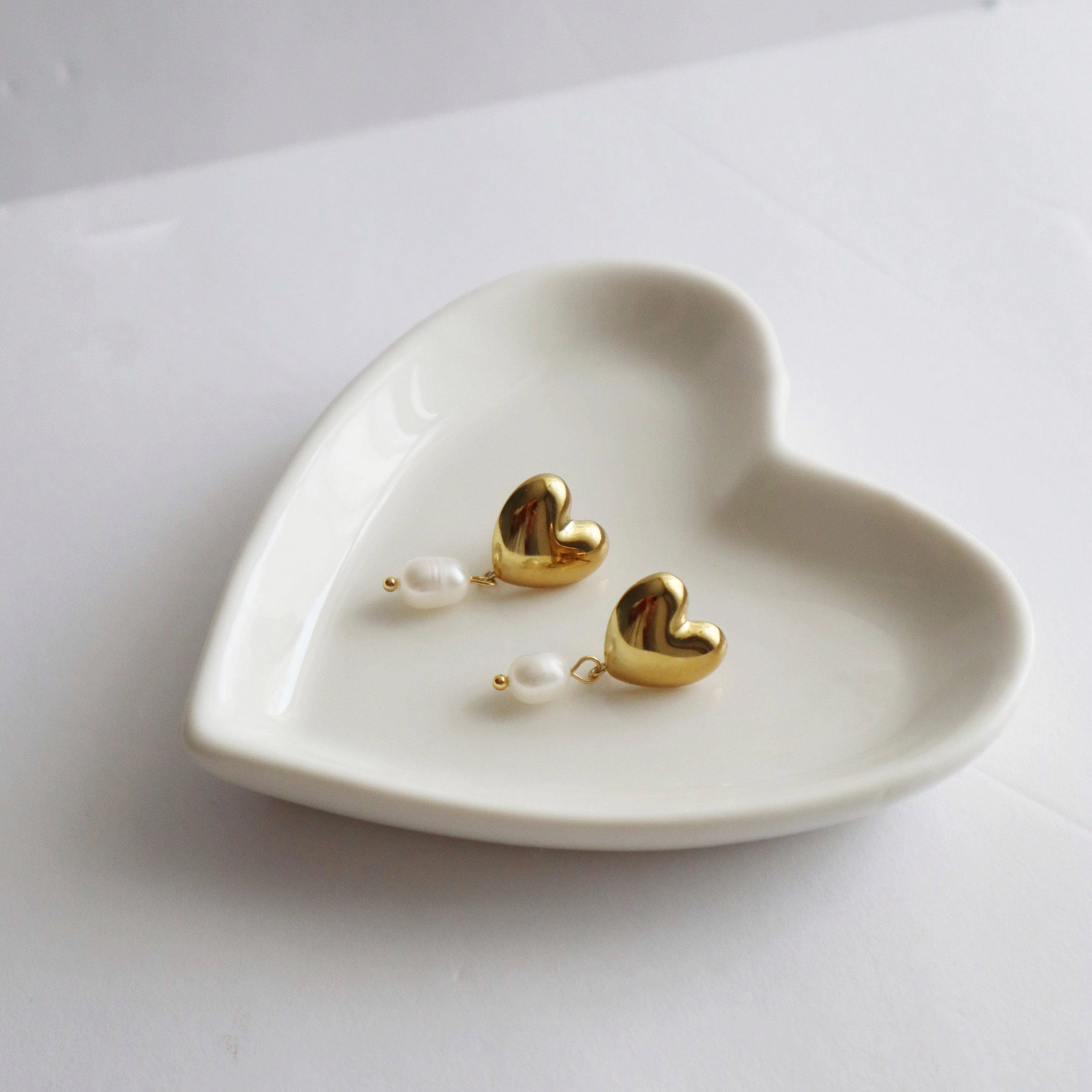 Valentina Earrings | Pearl Drop Heart Earrings
