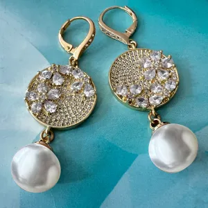 very sparkly pearl drop earring