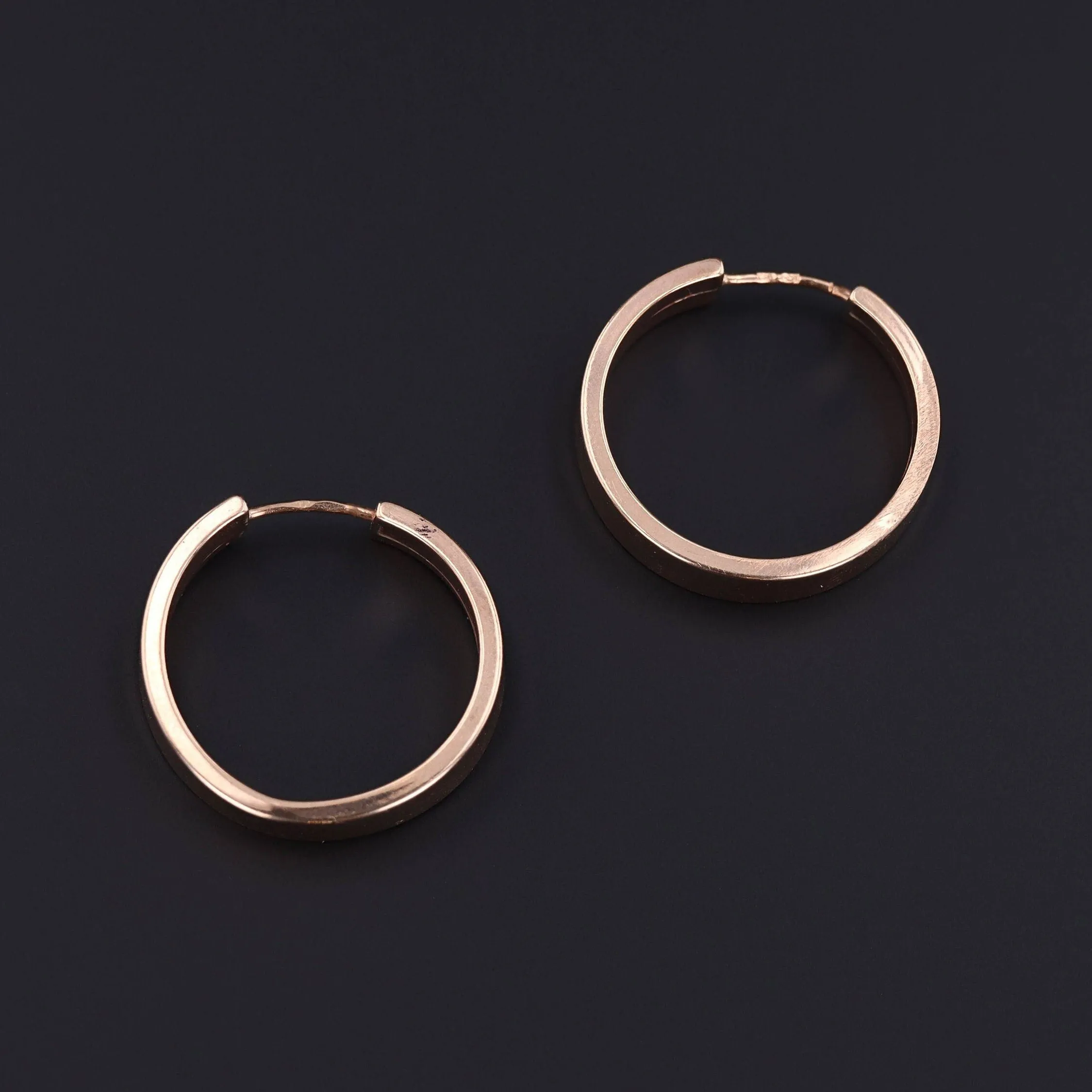Vintage Medium Hoop Earrings of 9ct Gold