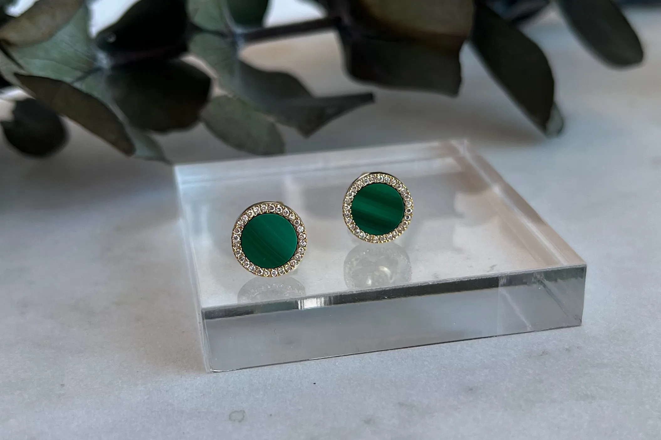 Yellow Gold Malaquite Halo Studs