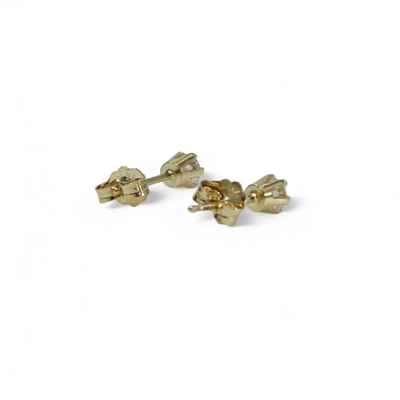 YELLOW GOLD NATURAL DIAMOND STUD EARRINGS.
